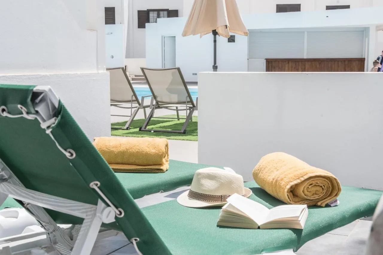 Sunny Days Home With Shared Pool And Free Wifi Puerto del Carmen  0*, Puerto del Carmen (Lanzarote) Spain